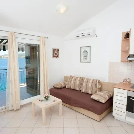 Apartment Fuer 4 Personen Ca 50 Qm In Razanj, Dalmatien Norddalmatien Razanj