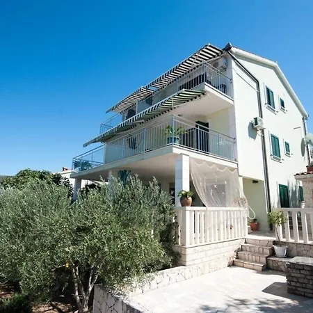 Apartment Fuer 4 Personen Ca 50 Qm In Razanj, Dalmatien Norddalmatien *